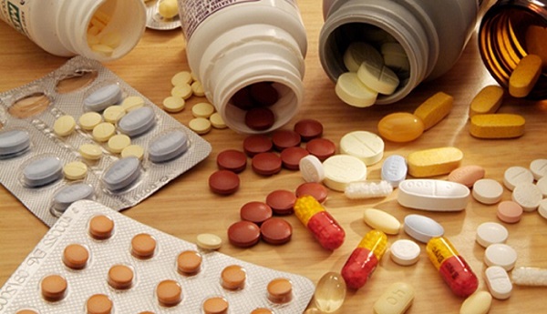 Obat dan Makanan Ilegal di Jabar Dihancurkan